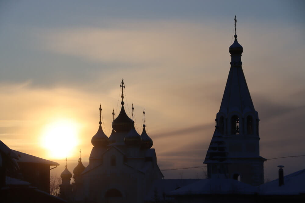 Сегодня — Радоница