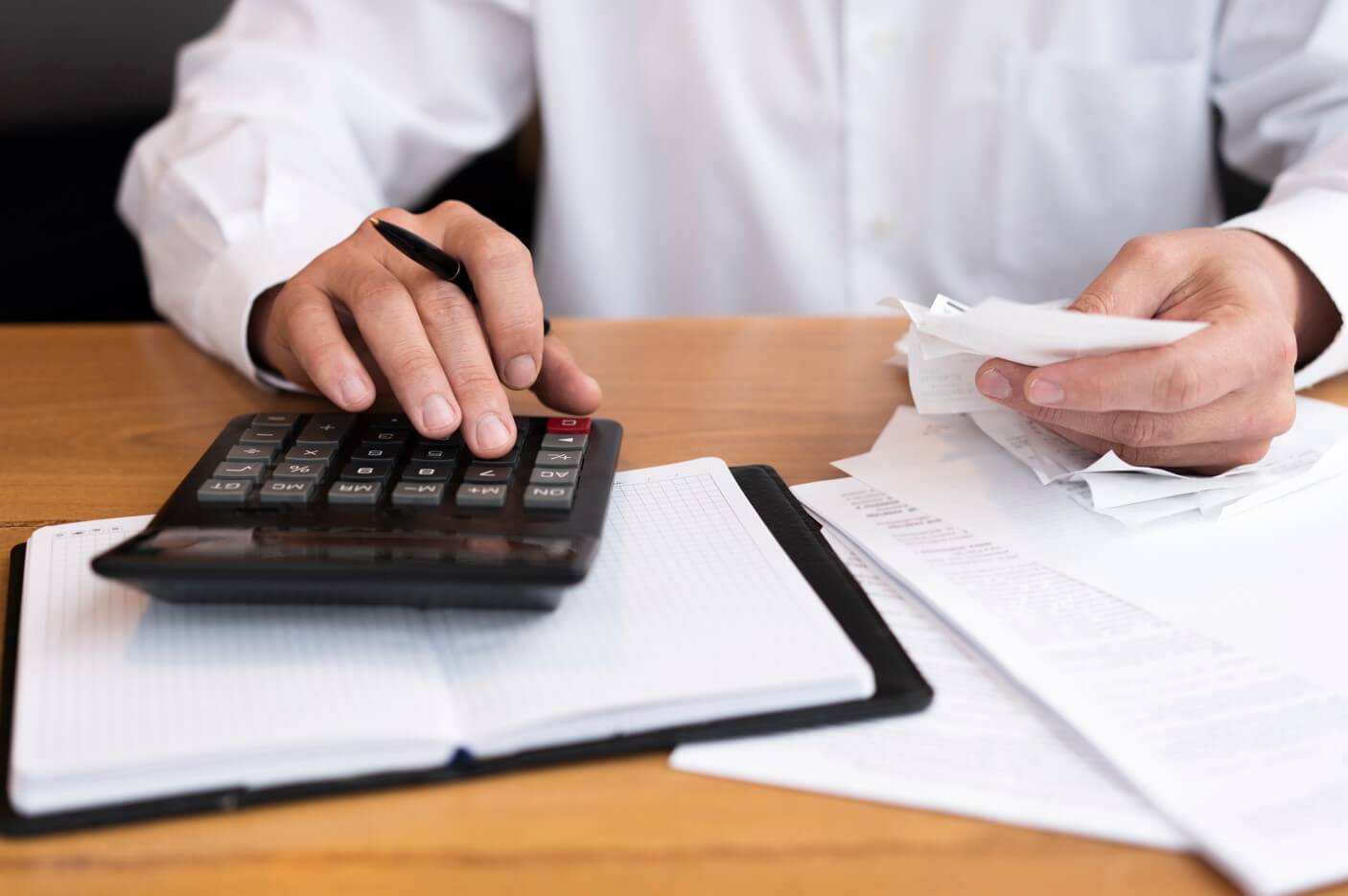 ФНС возьмет под контроль переводы физлицам на сумму свыше ₽2,4 млн в год