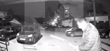 Мужчина из Ачинска яростно избил обувной ложкой подростка