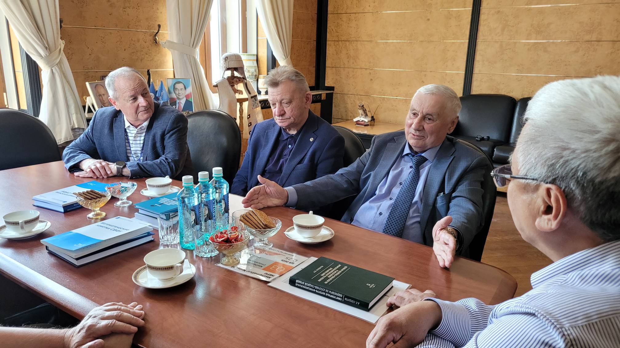 Академия наук о грандиозном научном симбиозе российских исследователей