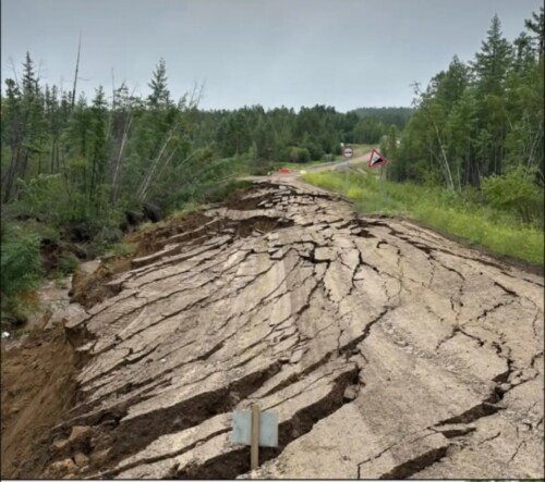 Большая вода в улусах: Топит жилые дома