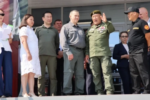 Трутнев и Николаев посетили учебно-стрелковый центр Сулус