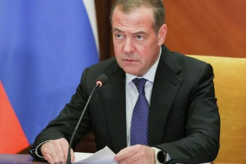 Дмитрий Медведев опроверг слухи о мобилизации в РФ