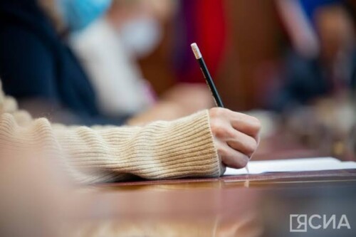 В Минобрнауки назвали даты завершения приемной кампании в вузы