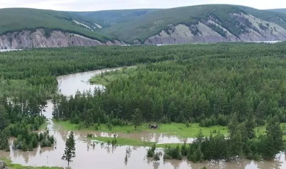 В Суордахе все дворы освободились от воды
