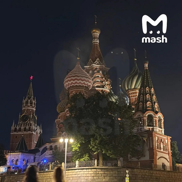 ЧП в Москве: Дым над собором Василия Блаженного